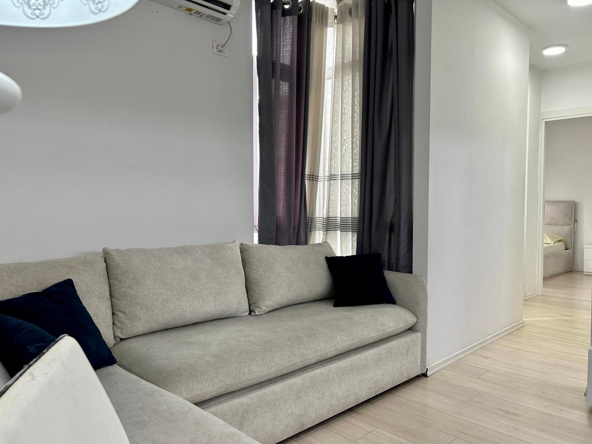 A&X Lovely And Central Apartment - 24H Self Check-In تيرانا المظهر الخارجي الصورة