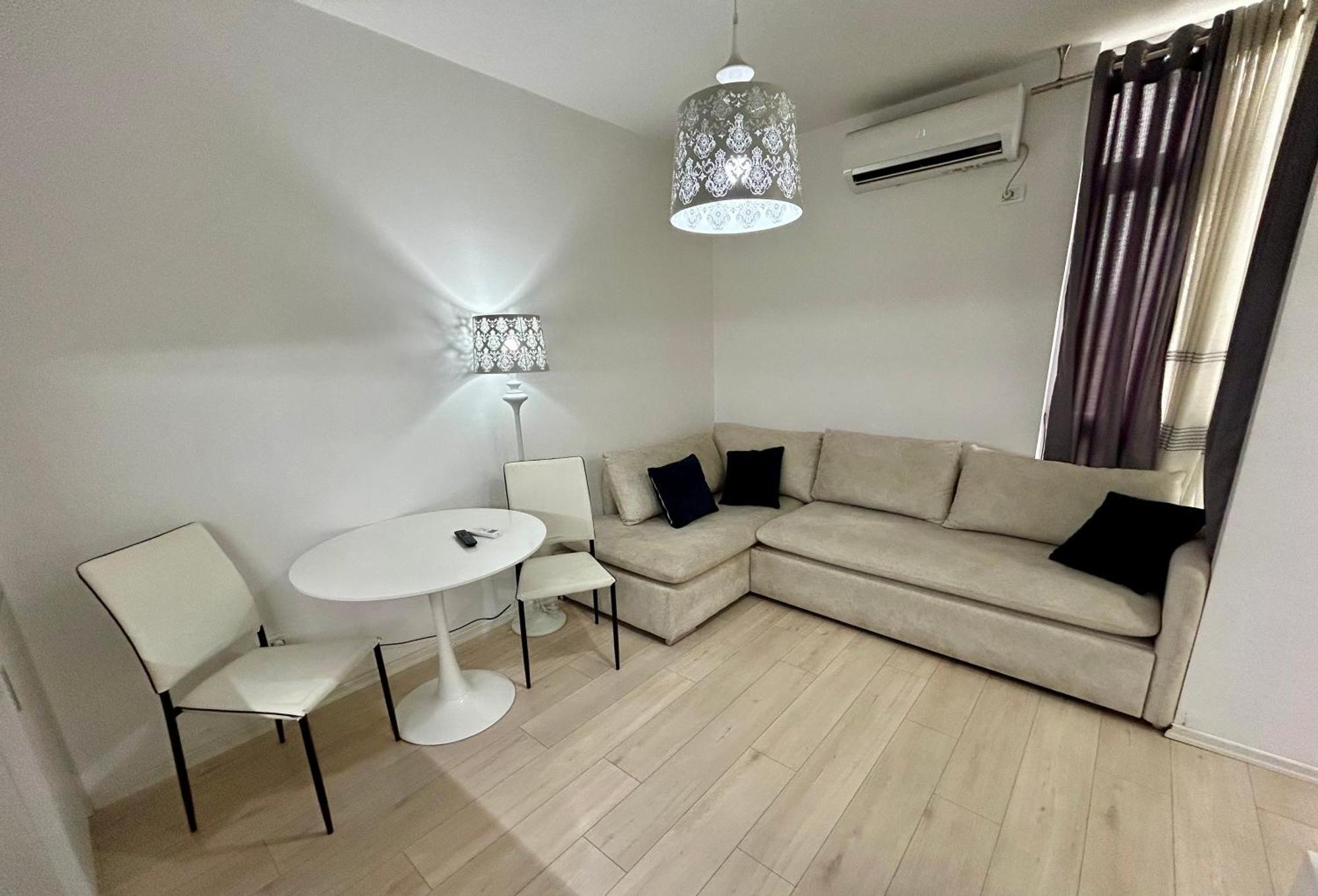 A&X Lovely And Central Apartment - 24H Self Check-In تيرانا المظهر الخارجي الصورة